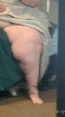 143498807_fattest-fupa-look-at-her-shes-so-big-haha_0.m4v