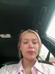 Girl-Mia_2026-05-07_04-18-42_372.mp4