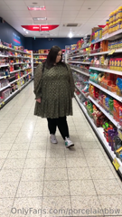 628268966_pizza-stuffing-snack-hunting_8.m4v