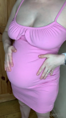 694874484_here-is-my-14-weeks-pregnant-measurement-video-growing-nic_0.m4v