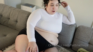 1076403313_feedee-girlfriend-gains-it-s-been-quite-fun-watching-your-g_1.mp4