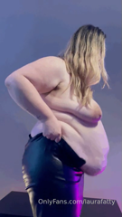 690428790_laura-super-fatty-wish-you-a-lovely-and-hot-day_0.mp4