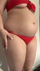 1017271093_a-slow-mo-belly-wiggle_0.mp4