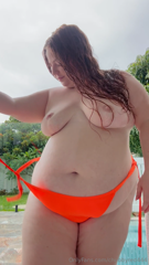 976390330_stripping-out-of-this-orange-bikini-i-just-posted-in_0.mp4