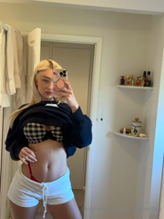 1073384304_what-do-you-think-of-the-fit-today_0.mp4