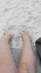 Beach Bate Feet.mp4