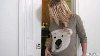 IKnowThatGirl - Bailey Brooke (Cutie in Stockings Gets Railed).mp4