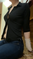 509236818_pov-we-re-hanging-out-and-chatting-i-m-casually-looking-l_0.mp4