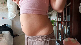 1220795044_fulllllll-belly-from-yesterday-tip-this-post-get-this-bo_0.mp4