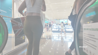 Wileeout - blonde mall pawg.mp4