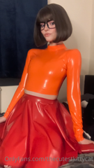 320877947_my-new-latex-velma-cosplay-i-was-going-to-use-these-videos_5.m4v