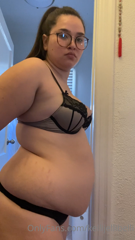 219104335_sometimes-i-feel-the-urge-to-like-inspect-my-fatness-i-m-al_0.m4v