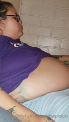 369968915_looking-super-wide-after-stuff-my-fat-face-with-burgers_23.mp4