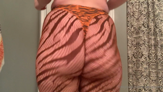135264943_tip-this-post-10-and-ill-send-you-a-sexy-video-or-tip-t_0.m4v