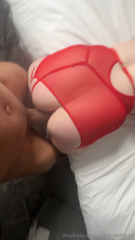 AllisonBloomOFLeak_190.mp4
