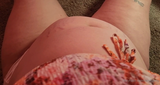 400937933_what-do-you-think-is-in-this-big-bloated-belly_0.m4v