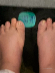 475582717_ive-officially-outgrown-my-scales-now-wondering-how-much-i_0.mp4