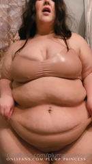 316999781_tight-stretched-overflowing-squeeze-squish-jiggle-shak_0.m4v