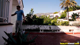Clea Gaultier - [MikesApartment.com] - [2018] - Under The Covers Agent.mp4