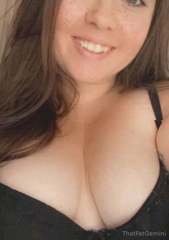 1743020293_morning-titties-to-start-your-day-enjoy-a-little-sneak-peak_0.mp4