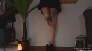 234395586_for-all-who-are-addicted-to-feet-for-a-full-joi-tease-video_0.m4v