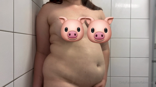 642163848_jiggling-belly_0.m4v