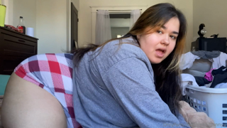 536178230_your-face-here-while-i-twerk_0.m4v