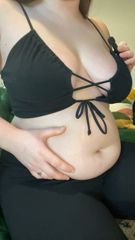 513626219_lots-of-belly-play-on-yesterdays-stream-thank-you-to-ever_0.mp4