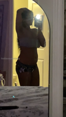 hisfavouritelady_Come_play_4089616771.mp4