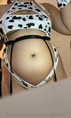 425703535_this-cow-is-very-hungry-for-weight-gain-shakes_5.m4v