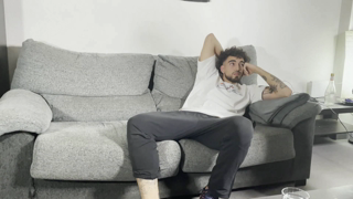 MONTSE_SWINGER_-_The_cleaning_woman_part_1.mp4
