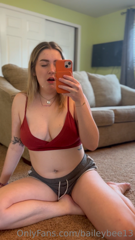 613506371_im-back_1.mp4