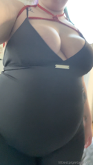 987543168_the-way-the-fat-belly-jiggles-when-i-walk-in-my-new-lingerie_0.mp4