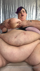 253607905_come-play-with-these-big-sexy-titties_0.m4v