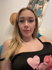 LucyAddison_Stripchat_20260629_203715.mp4