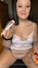 42159950_can-you-tell-how-excited-i-am-for-my-first-candy-bar-bloat_0.m4v