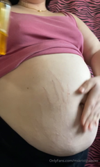 921663970_empty-belly-but-still-so-huge-ugh-so-hot_0.mp4