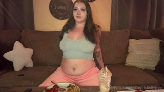 1929209024_hey-guys-its-been-a-lil-minute-since-my-last-stuffing-vi_6.mp4