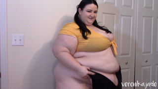 8939975_here-s-fat-girl-shorts-struggle-for-you-babes-3_0.mp4