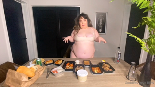 131956150_massive-greek-food-stuffing-5k-calorie-it-s-time-i-fin_0.mp4