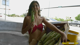 8th Street Latinas - 2016-06-24 - Dick on the Cob.mp4