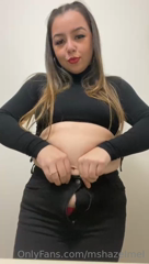 510495670_black-turtleneck-video-session_1.m4v