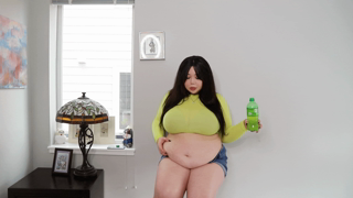 1214032129_i-have-been-thinking-about-posting-some-tummy-eating-content_5.mp4