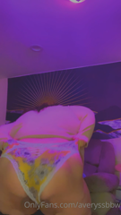 101302215_super-fat-girl-serious-struggle-hehe-i-love-how-outta_0.m4v