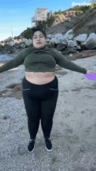 1854830358_a-fatty-trying-exercise-juicy-has-been-gaining-so-muc_0.mp4