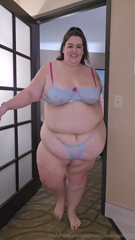 1720086616_every-step-i-take-in-this-blue-lace-lingerie-set-screams-com_2.mp4