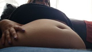 135403659_rubbing-my-tummy-after-lunch_0.mp4
