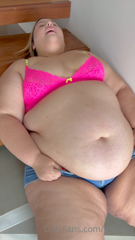 516181603_definitely-it-can-t-contain-my-belly_0.m4v