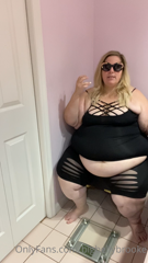402960511_weigh-in-posted-check-your-messages-for-a-ppv-longer-clip-t_0.mp4