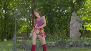 wowgirls.16.11.22.chelsy.sun.watch.my.hands.2160p.mp4